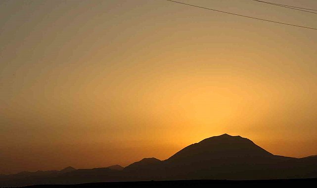 Ağrı'da gün batımı görsel şölen oluşturdu