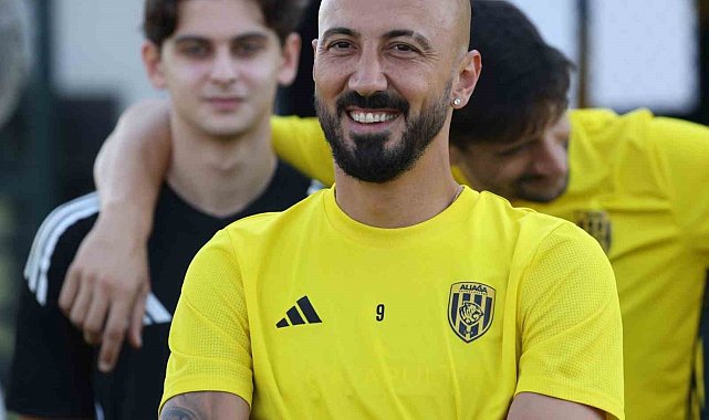 Ahmet İlhan Özek: "Şampiyon olacağımıza yürekten inanıyoruz"