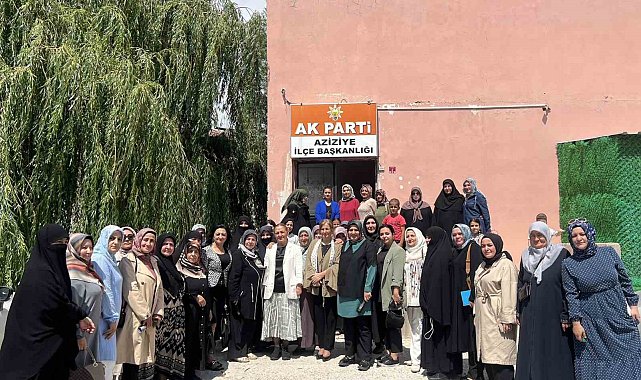 AK Parti Aziziye ilçe kadın kolları teşkilat toplantısı yapıldı