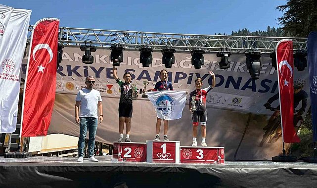 Akhisarlı bisikletçilerden önemli başarı