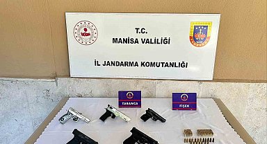 Alaşehir'de ruhsatsız tabanca operasyonu