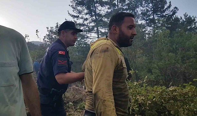 Alevlerin arasında kalmaktan kurtulan işçi, arkadaşlarını göremeyince büyük panik yaşadı