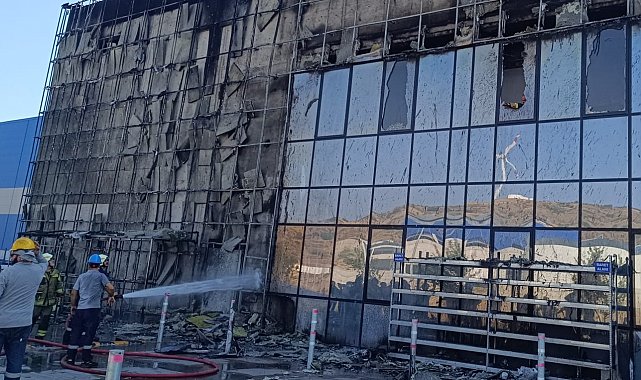 Aliağa'da fabrikada korkutan yangın