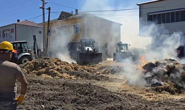 Alt katındaki samanların tutuştuğu evi yanmaktan ekipler kurtardı