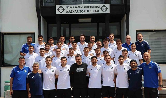 Altay'da sorunlar çözüldü takım kampa gitti