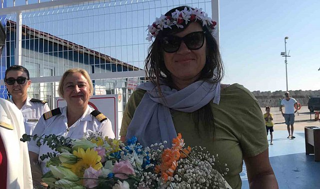 Amasra 100 bininci kuruvaziyer gemi yolcusunu ağırladı