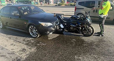 Ankara'da aynı noktada peş peşe trafik kazası meydana geldi