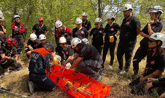 Arama kurtarma ekibine havai hat ip eğitimi verildi