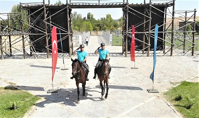 Atlı jandarma birlikleri, Malazgirt kutlamalarına renk kattı