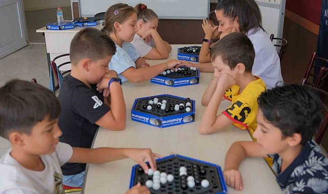 Aydınlı çocuklar Büyükşehir'in Akıl Oyunları eğitiminde bir araya geliyor