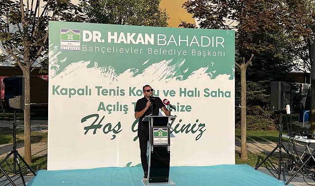 Bahçelievler Belediyesi tarafından kapalı tenis kortu ve halı saha açılışı yapıldı