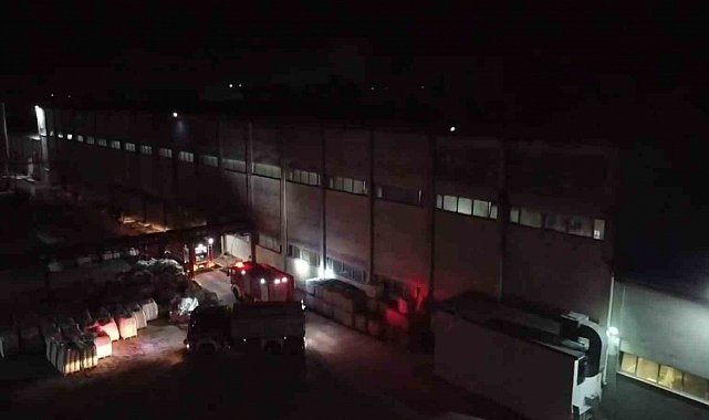 Balıkesir'de kağıt fabrikasında yangın