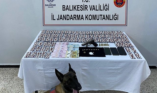 Balıkesir'de uyuşturucu çetesine şafak operasyonu: 5 gözaltı