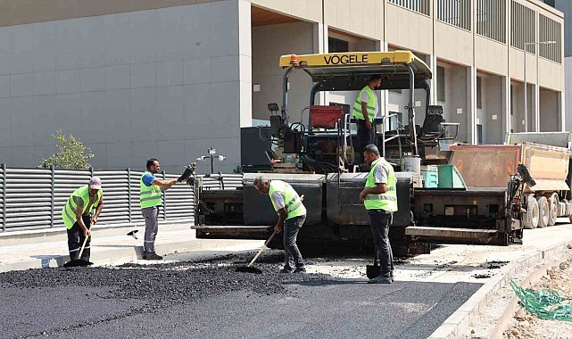 Balkan Mahallesi'nde yollar asfaltlanıyor