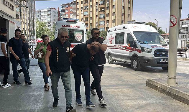 Balkondan ateş açıp belediye işçisini engelli bıraktı