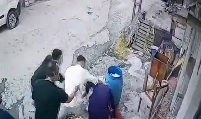 Başakşehir'de "mavi bidon" tartışması: 70 yaşındaki kadının camlarını kırıp darp ettiler