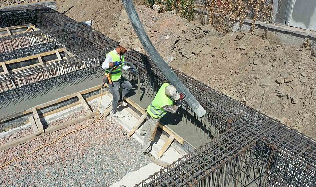 Başiskele'de Vezirçiftliği Kapalı Spor Salonu'nun temeli atıldı