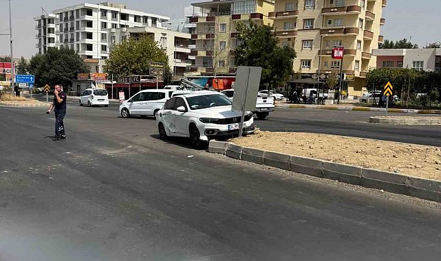 Batman'da iki araç çarpıştı: 2 yaralı