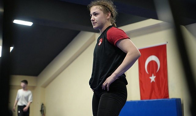 Bayburtlu milli güreşçi Akkuş, dünya üçüncüsü oldu