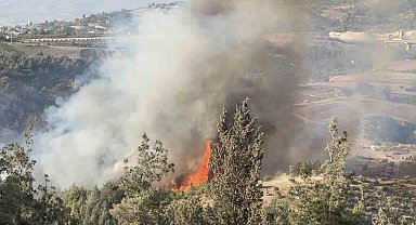 Beton mikserleri ve iş makineleri ile yangını söndürmek için seferber oldular