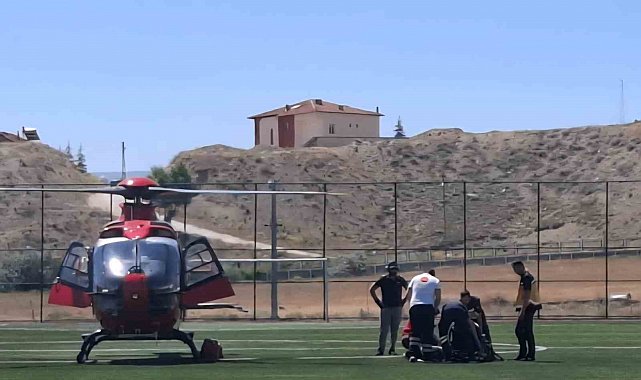 Beyin kanaması geçiren hastanın imdadına ambulans helikopter yetişti