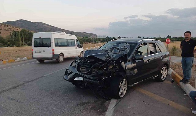 Beyşehir'de meydana gelen üç ayrı trafik kazasında: 6 kişi yaralandı