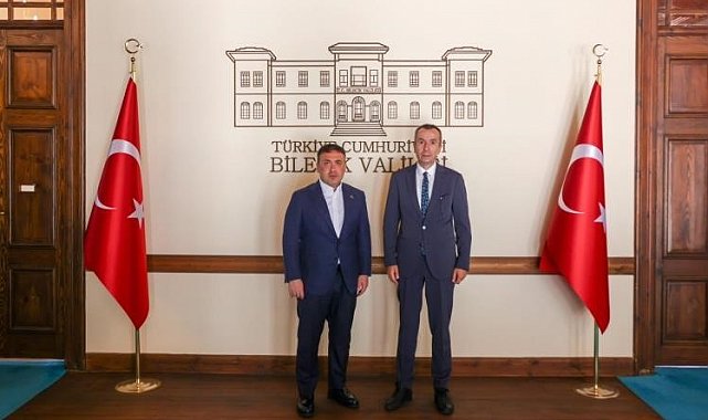 Bilecik Valisi Faik Oktay Sözer, İl Tarım ve Orman Müdürü Çetin Ayvalık'ı makamında ağırladı