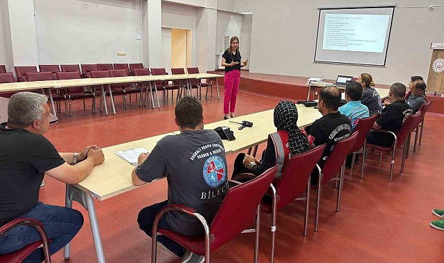 Bilecik'te arama kurtarma gönüllülerine psikososyal destek eğitimi verildi