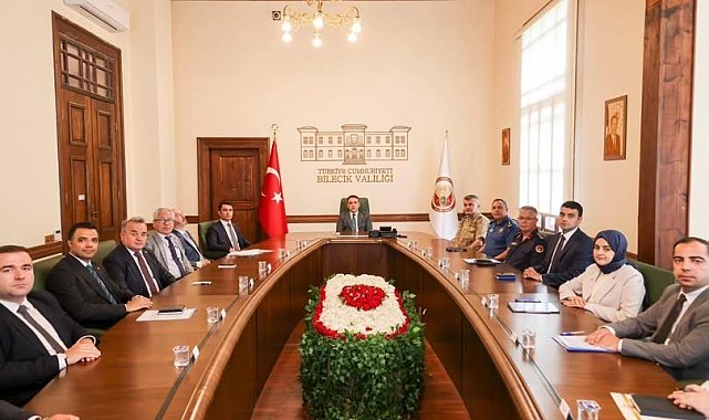 Bilecik'te ilçe kaymakamlarıyla asayiş zirvesi