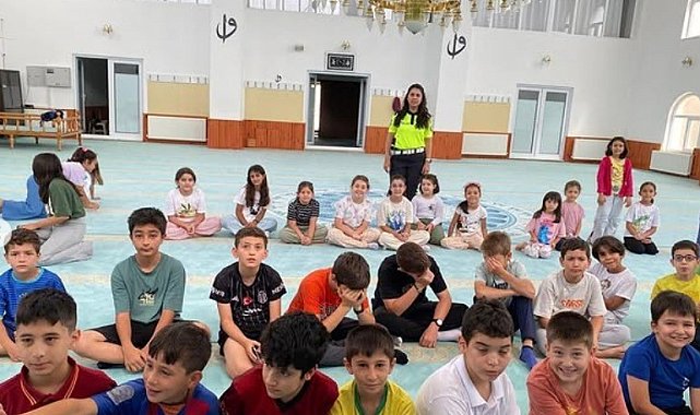 Bilecik'te minik öğrencilere trafikte temel davranış eğitimi