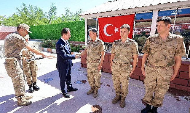 Bitlis İl Jandarma Komutanlığı'nda rütbe töreni