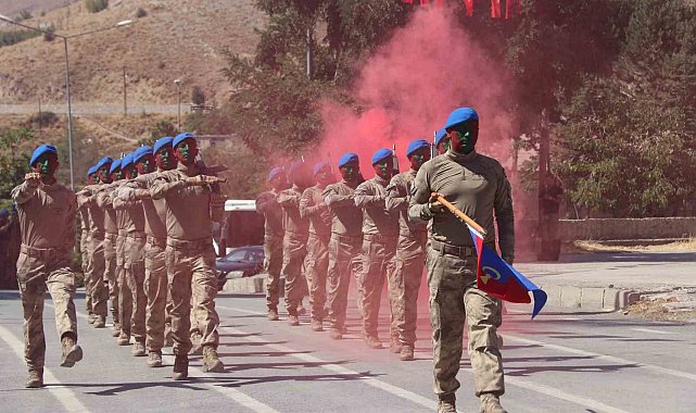 Bitlis'te 30 Ağustos Zafer Bayramı kutlamaları