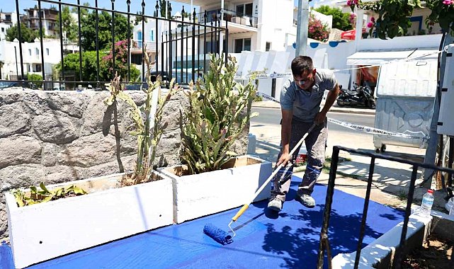 Bodrum sokakları mavi ve beyaza boyanıyor