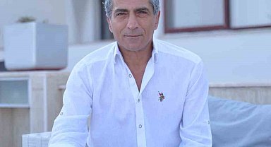 Bodrum'da genç müzisyenlere sahne kapısını Bülent Kaya açıyor