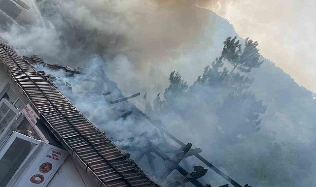 Bolu'da ekmek teknesi yanarak kül oldu