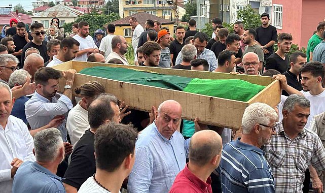 Boşanma aşamasındaki eşi tarafından öldürülen Sinem Topaloğlu son yolculuğuna uğurlandı