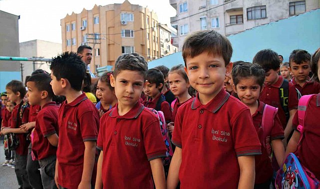 Bursa'da 657 bin öğrenci ve 41 bin öğretmen ders başı yapacak