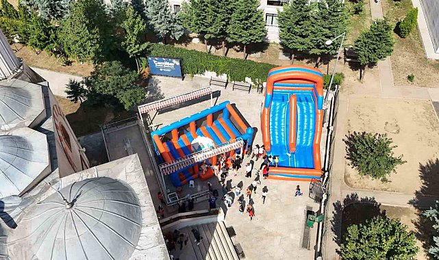 Camiler çocuk sesleriyle şenleniyor