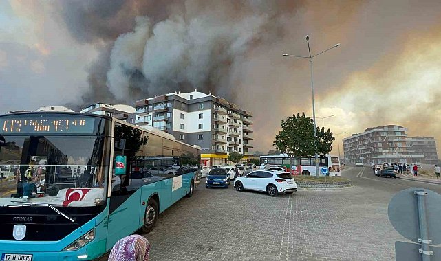 Çanakkale'de orman yangını hastaneye yaklaştı