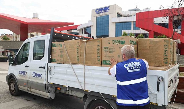 Canik Belediyesi'nden sağlık kurumlarına 100 bin maske desteği