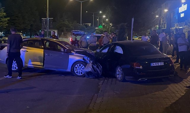 CHP Erzincan eski İl Başkanı kazada yaralandı