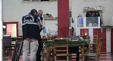Cinayetleri işlemeden çifte tabancayla poz veren sanığa 35 yıl 6 ay hapis istendi