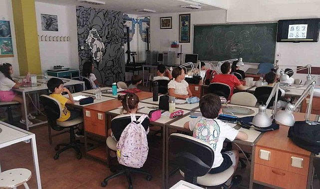 Çocuk Üniversitesi'nde sanat ve hayal gücü buluştu