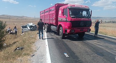 Çorum'da 5 araç birbirine girdi: 10 yaralı