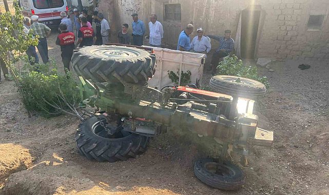 Çorum'da devrilen traktörün sürücüsü yaralandı