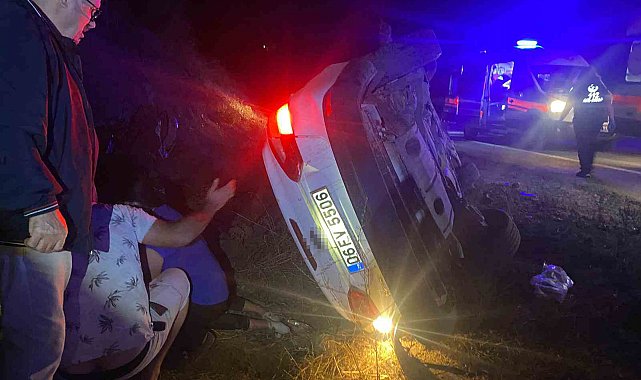 Çorum'da virajı alamayan otomobil devrildi: 5 yaralı