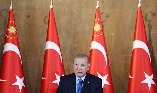 Cumhurbaşkanı Erdoğan: "Türkiye yangınlarla mücadelede dünyada parmakla gösterilen bir ülke konumunda"