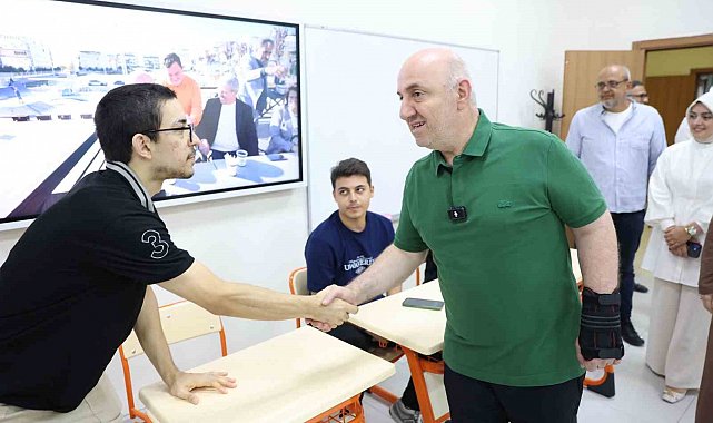 Darıca'nın kurslarına katılan 75 genç üniversiteli oldu