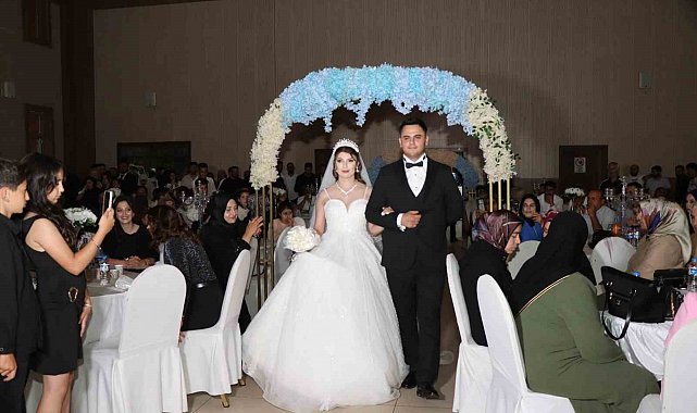 Dilan ve Ömer Çifti Oltu'da dünya evine girdi