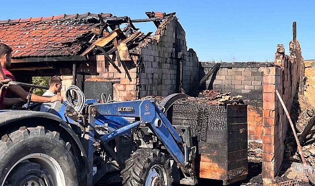 Domaniç'te hızar atölyesinde yangın